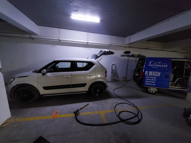 VATTENLESS STEAM CAR WASH @doorstep — Car wash